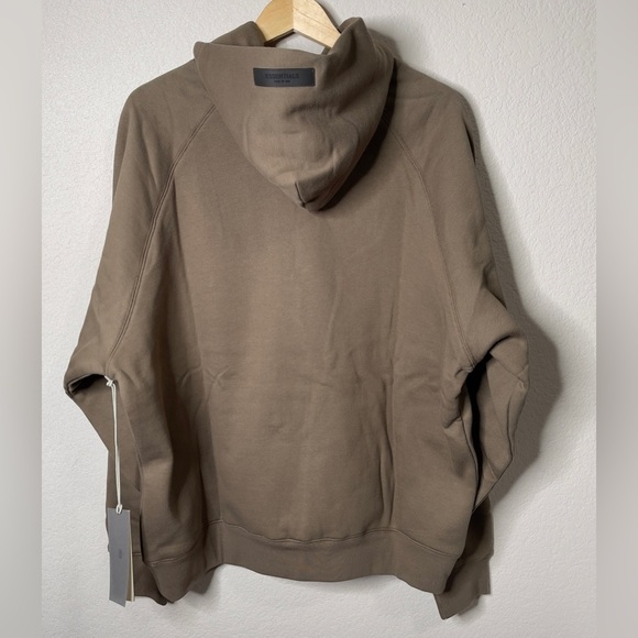 NWT Fear Of God Essentials Hoodie in Wood Size Medium - Picture 4 of 9